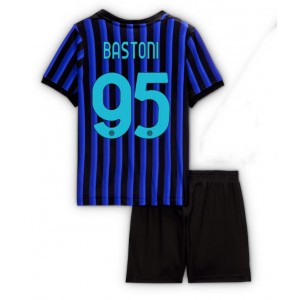 Inter Milan Alessandro Bastoni #95 Jalkapallovaatteet Lasten Kotipeliasu 2025-26 Lyhythihainen (+ Lyhyet housut)